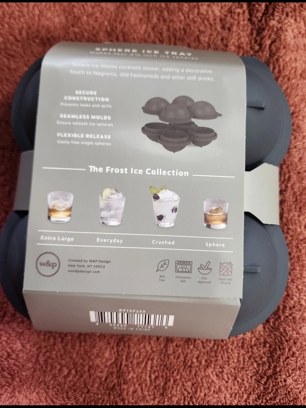 FROST Black Sphere Ice Tray - 4 Spherical Ice Molds